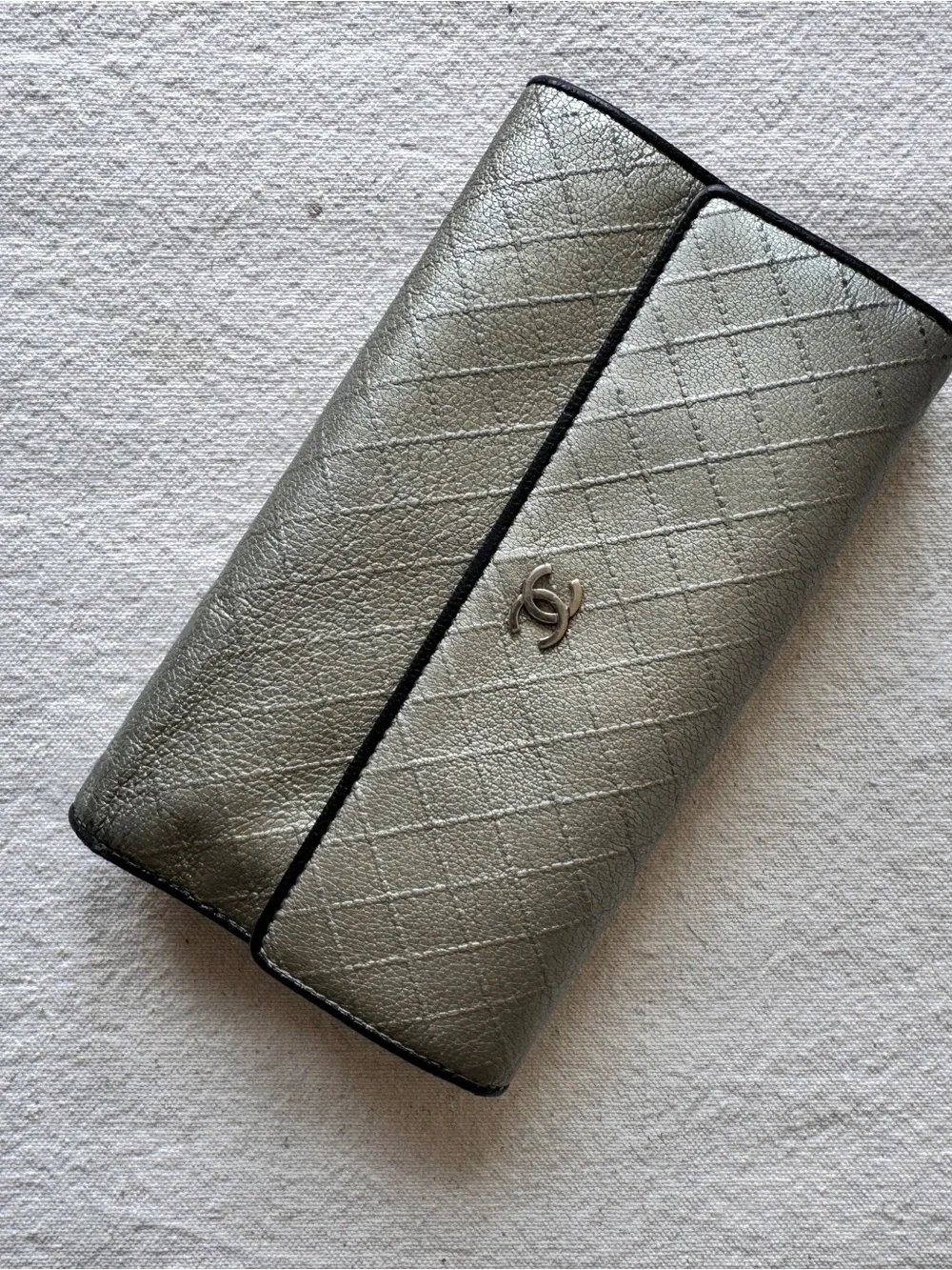 CHANEL Quilted Metallic Silver Leather Wallet with CC Logo